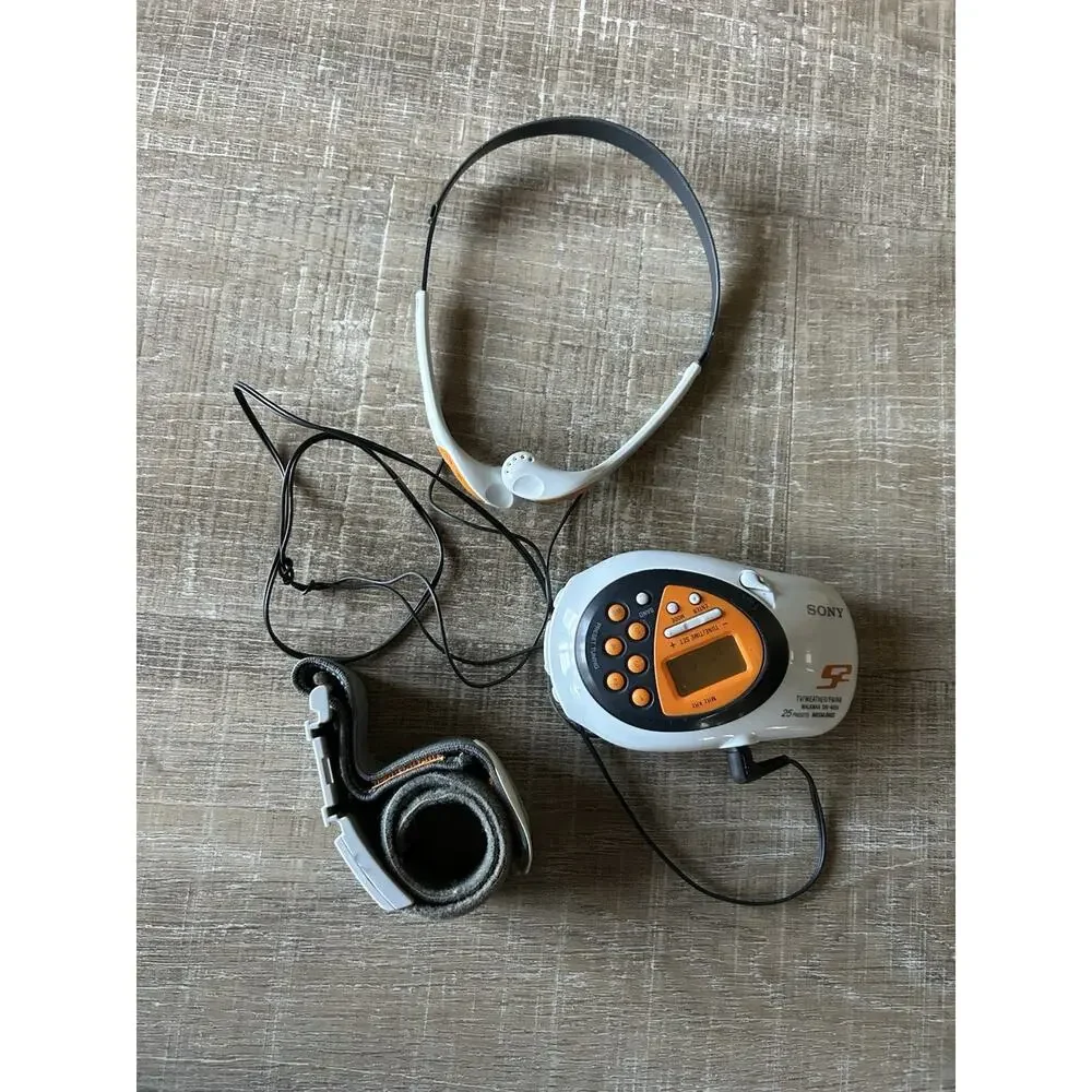 Sony Walkman Sports SRF-M80V AM FM Weather Portable Radio Tested w Headphones